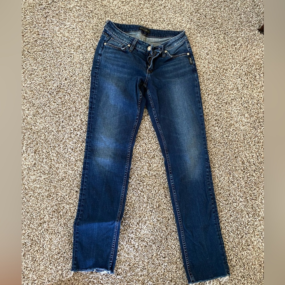 Silver Jeans Co. Mid Rise Crop Skinny Elyse Slim Size 26 with a 29 inch inseam.